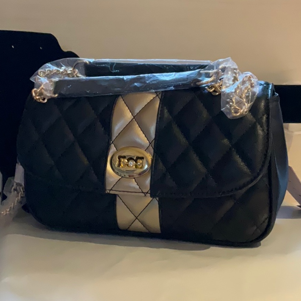 Foxer Woman Diamond Lattice Handbag